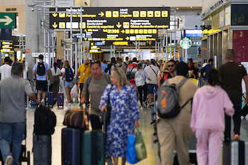 Not Just Sun and Beach: Spain Increases Sales of Services, with Non-Tourist Surplus Growing by 34%