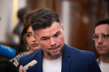 Rufián Stresses Desire for a Left-Wing Coalition, “Especially in Catalonia,” While Sidestepping Relationship with ERC
