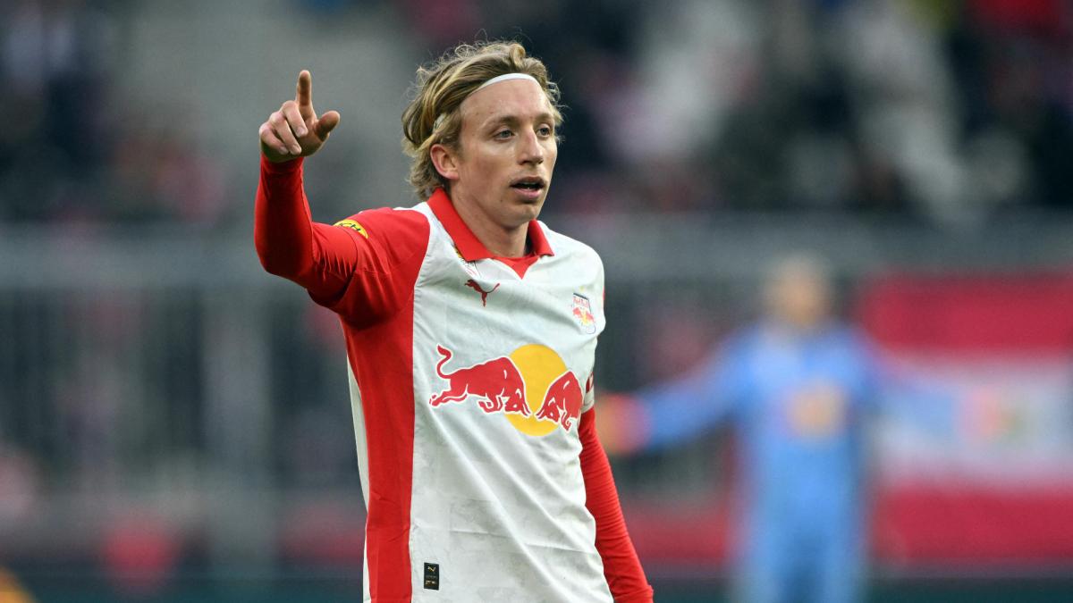 OL Signs Midfielder Mads Bidstrup