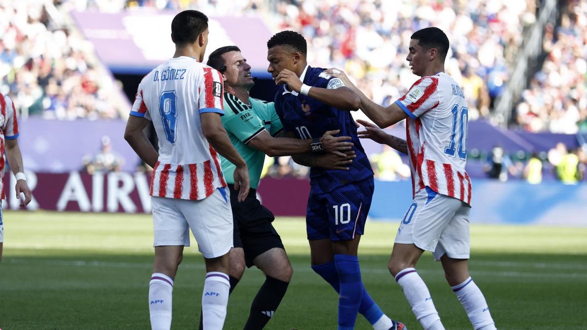 2026 World Cup: Kylian Mbappé Refuses to Shake Hands with Paraguayan Goalkeeper
