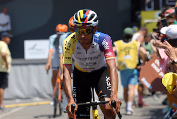 LIVE – Stage 6 of the 2026 Tour de France: Follow Egan Bernal and the Colombian Cyclists as They Conquer Tourmalet