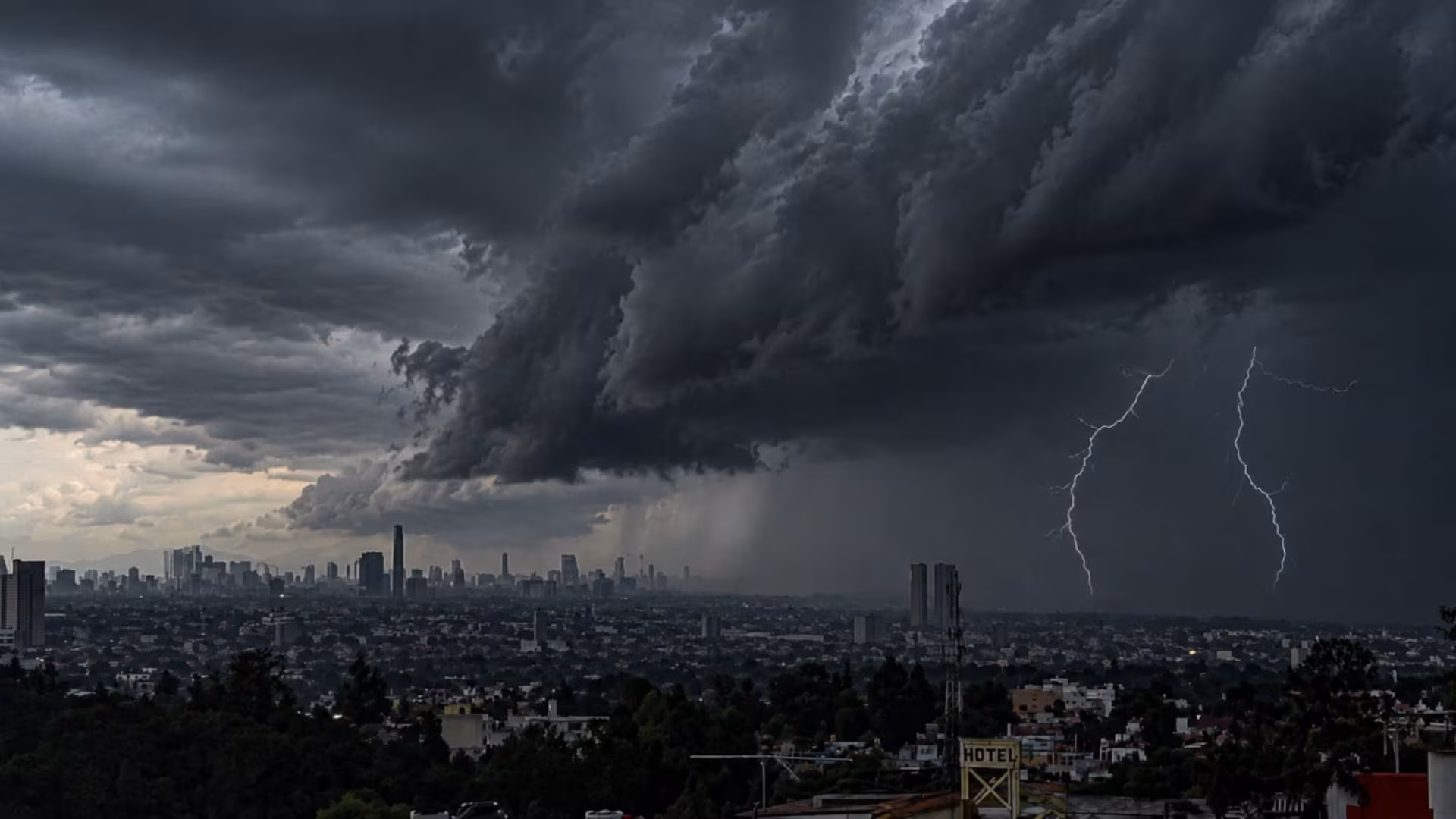 LIVE | Weather in CDMX and Mexico Today, July 12: Thunderstorms and Hail Expected This Sunday