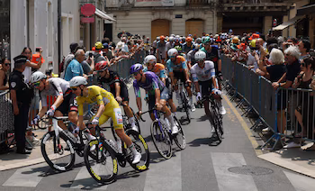 LIVE | Stage 10 of the Tour de France: Competition Resumes with a Mountain Route Favoring Colombians