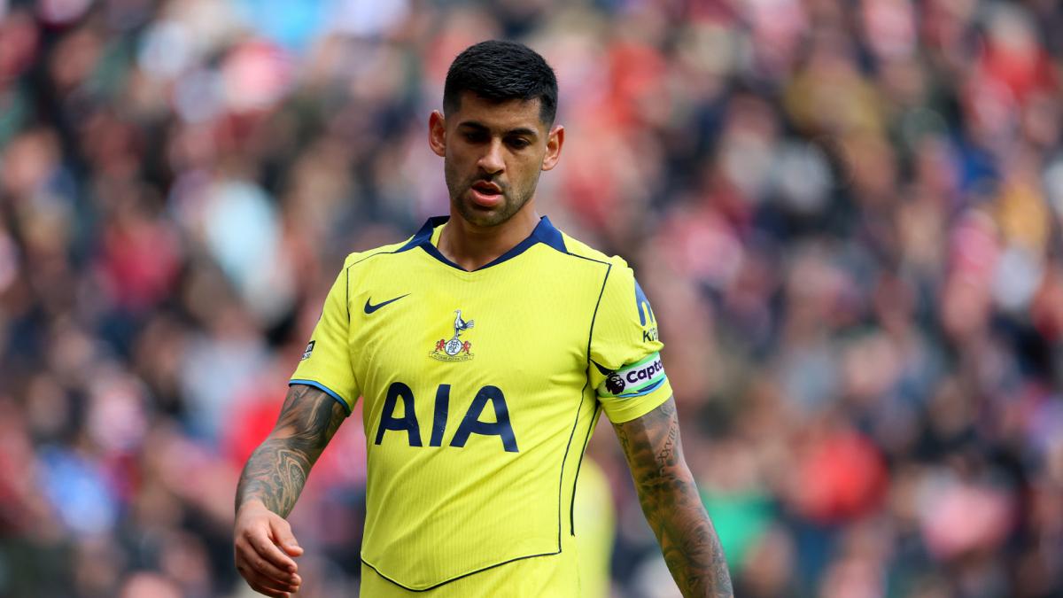 Argentina Star Shuts Down Gary Neville Following England’s Defeat