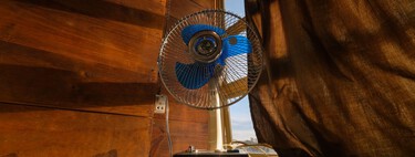 “If You Have This Fan for Your Phone, Give It to Someone You Don’t Like”: The Dangers of Connecting Anything to Your Phone’s USB