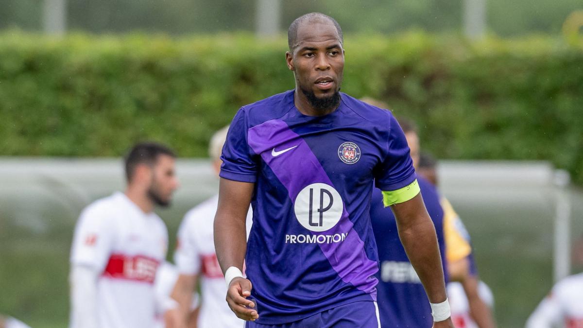 OM Shows Interest in Djibril Sidibé!