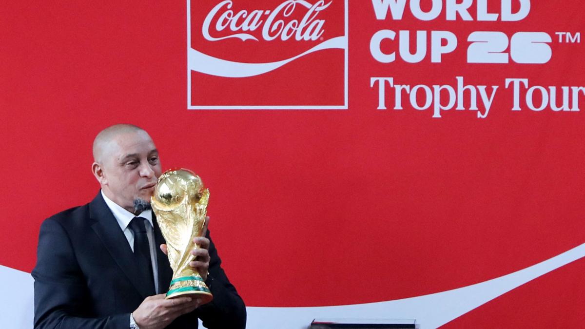 Roberto Carlos and Ronaldo to Purchase a Club