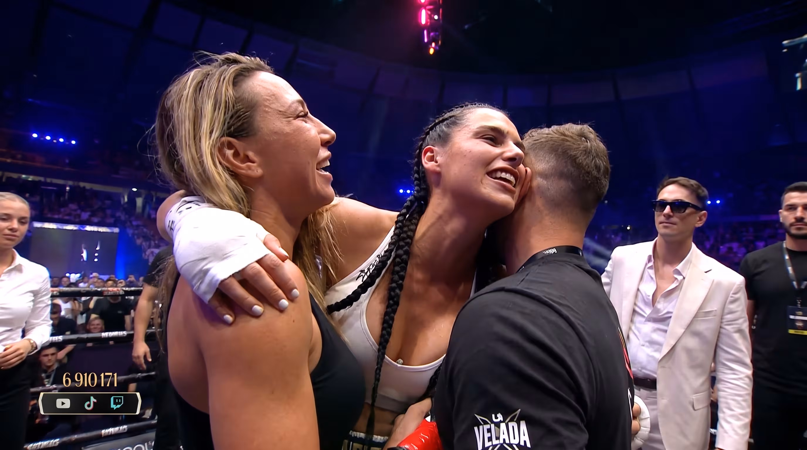 Marta Díaz received the votes of four judges to be champion in La Velada del Año 6 (Illustrative Image Infobae)