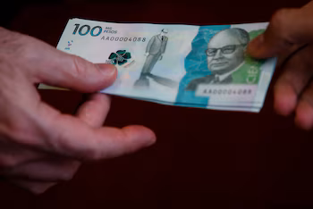 Not Even the Minimum Wage Increase Saved Gustavo Petro from Leaving a Positive Legacy in Colombia: It’s Confirmed That “He Leaves a Deep Crisis”