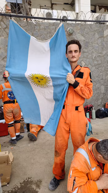 Earthquakes in Venezuela: How Argentine Rescuers Operate in a Building That Collapsed During a Children’s Party