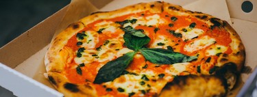 The Fried Pizza: A Controversial Creation from the US that Aided Naples After World War II