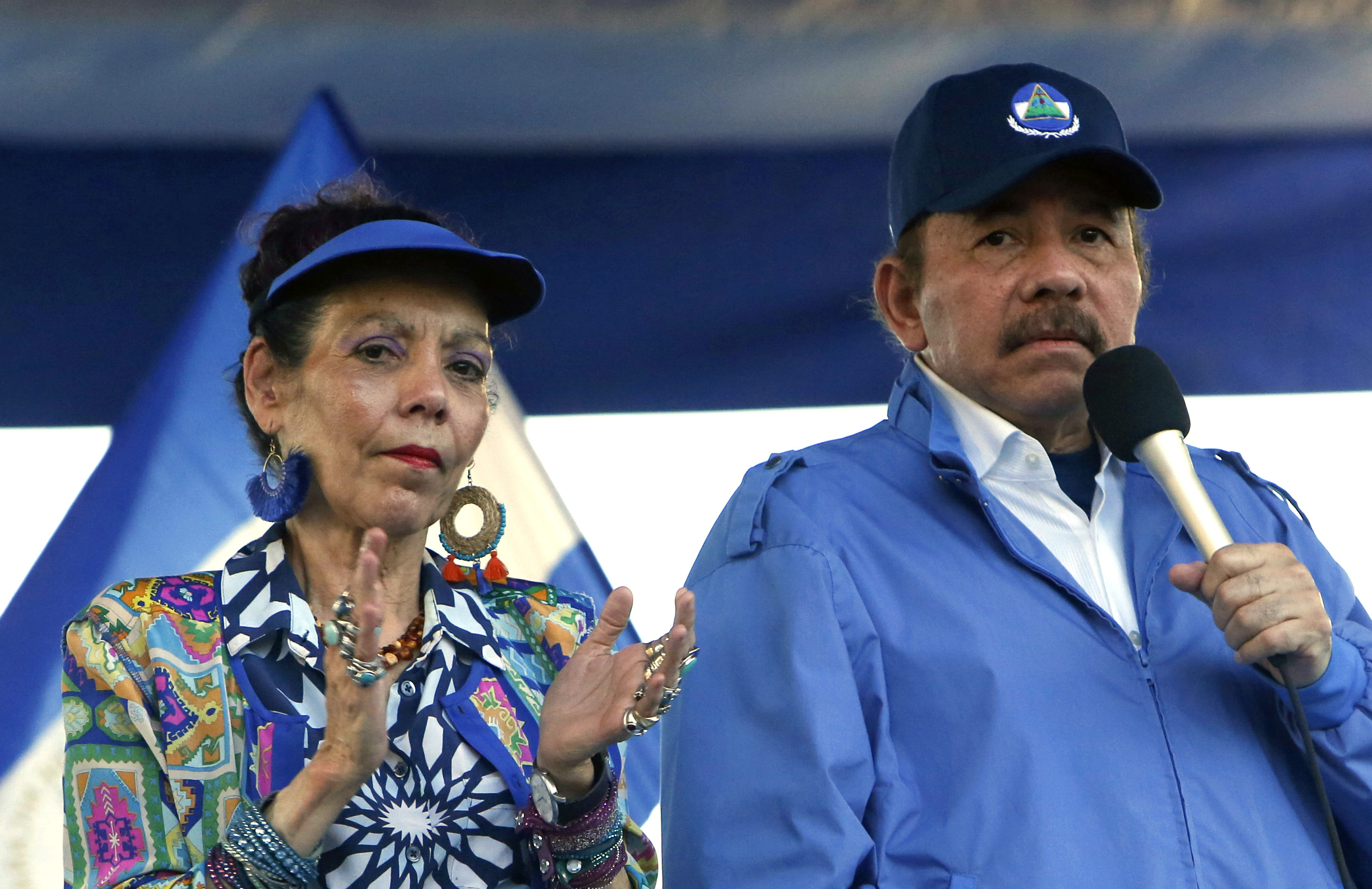 El dictador Daniel Ortega gobierna junto a su esposa, la vicepresidenta Rosario Murillo
