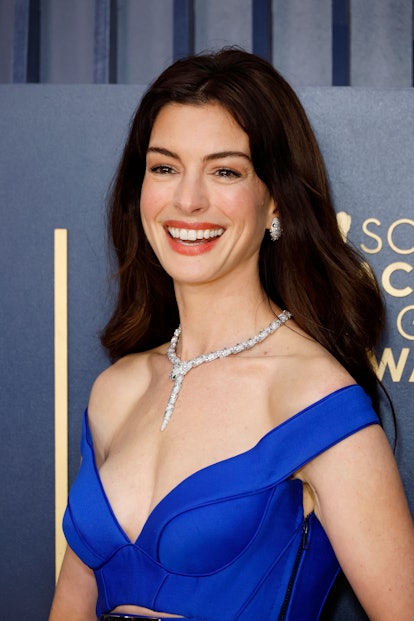 Anne Hathaway Premios SAG 2024 
