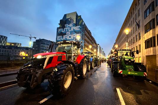 Los primeros tractores en Bruselas.