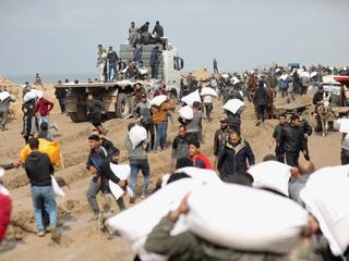 Nog geen vijfde van vrachtwagens met hulp mag elke dag Gazastrook in