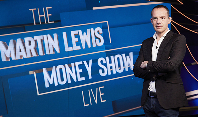 Martin es mejor conocido por su programa donde responde preguntas sobre todo lo relacionado con el dinero.