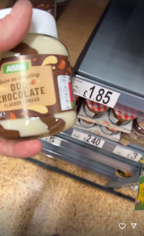 La pareja ahorró en un chocolate para untar más barato