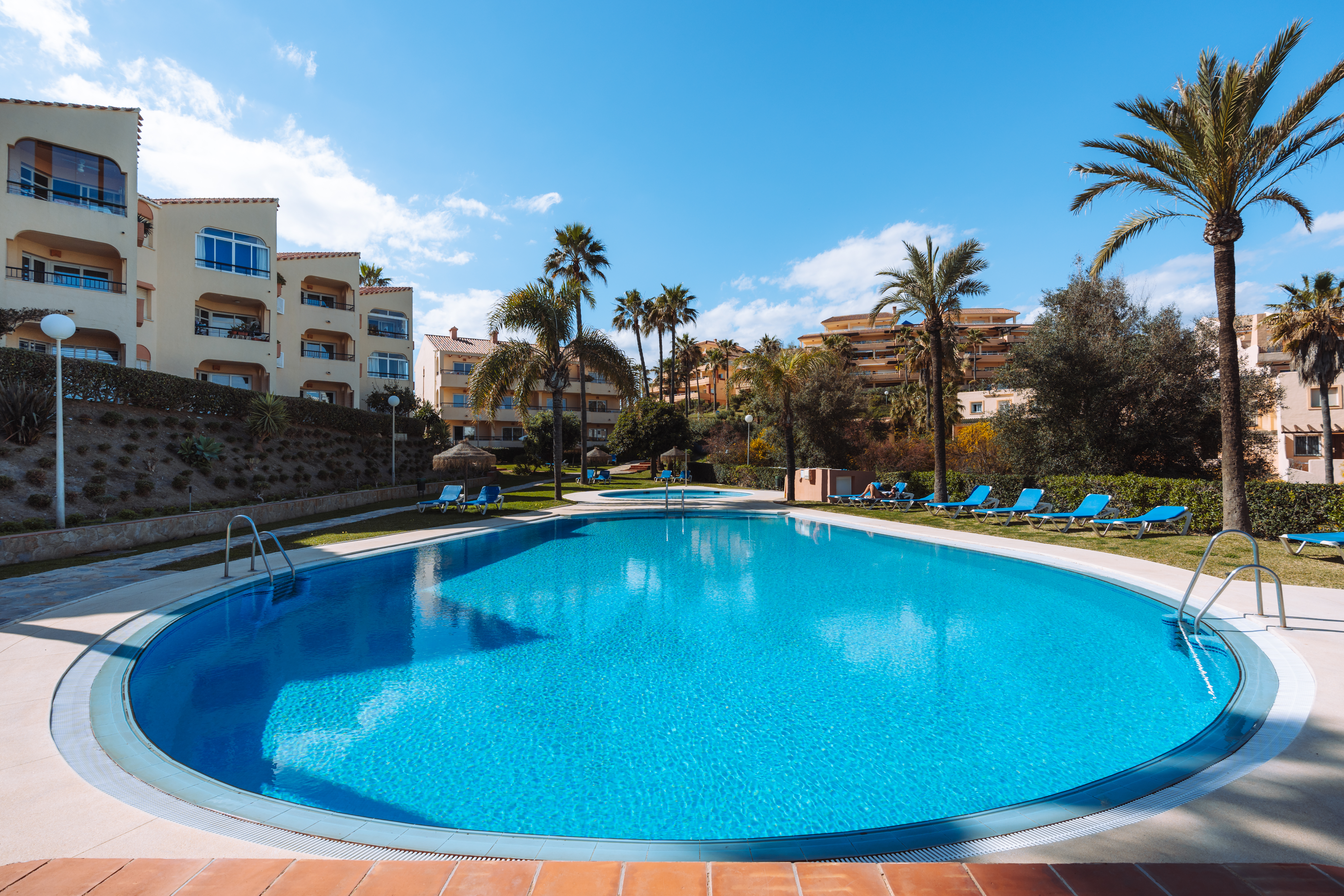 Vuele por siete noches de alojamiento y desayuno en el Ramada Hotel & Suites en la Costa del Sol, España. Para tener la oportunidad de ganar este viaje, vote en nuestros premios.