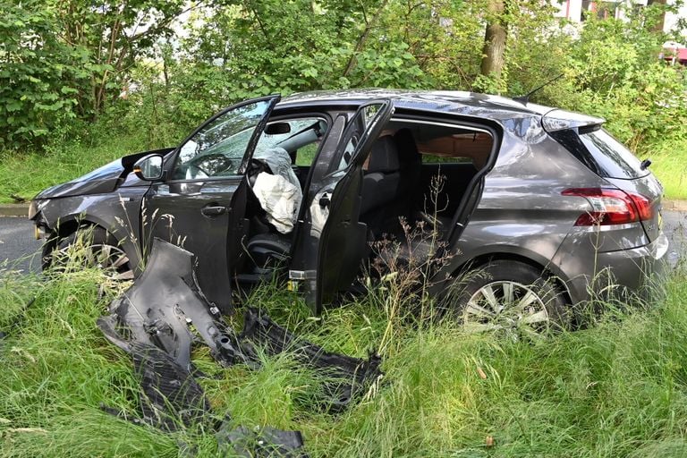 El auto después del accidente (foto: Perry Roovers / SQ Vision).