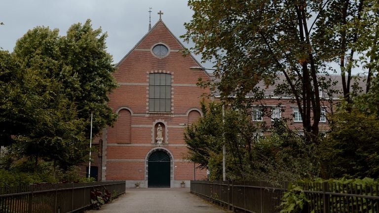 Monasterio de los capuchinos en Korvelseweg en Tilburg (foto: Omroep Brabant).