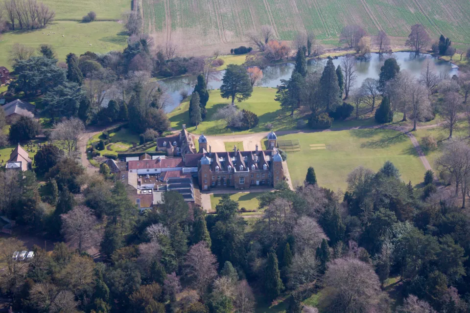 Maidwell Hall en Northamptonshire, donde la policía está investigando denuncias históricas de abuso sexual