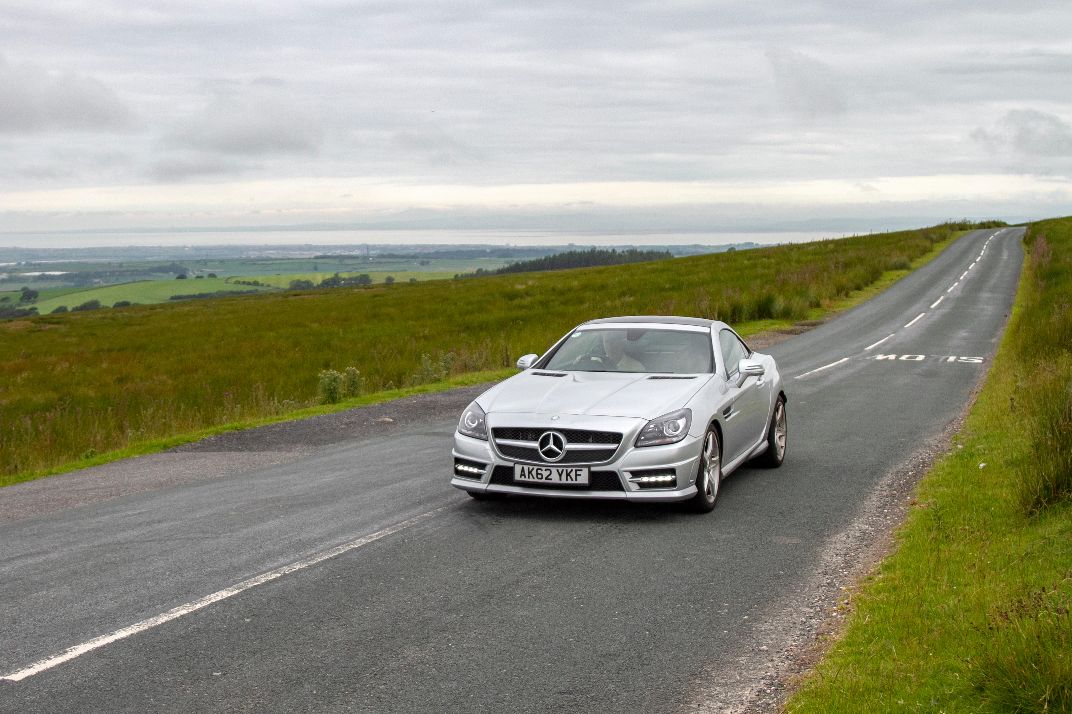 El Mercedes SLK200 puede acelerar de 0 a 100 km/h en 6,8 segundos