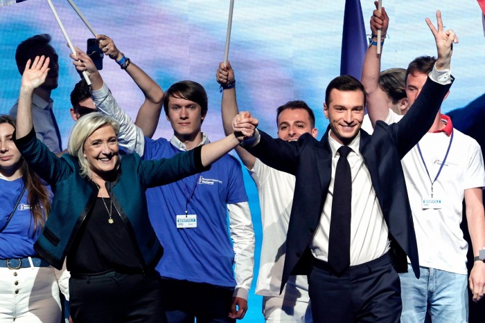 Marine Le Pen y Jordan Bardella del Rassemblement National 
