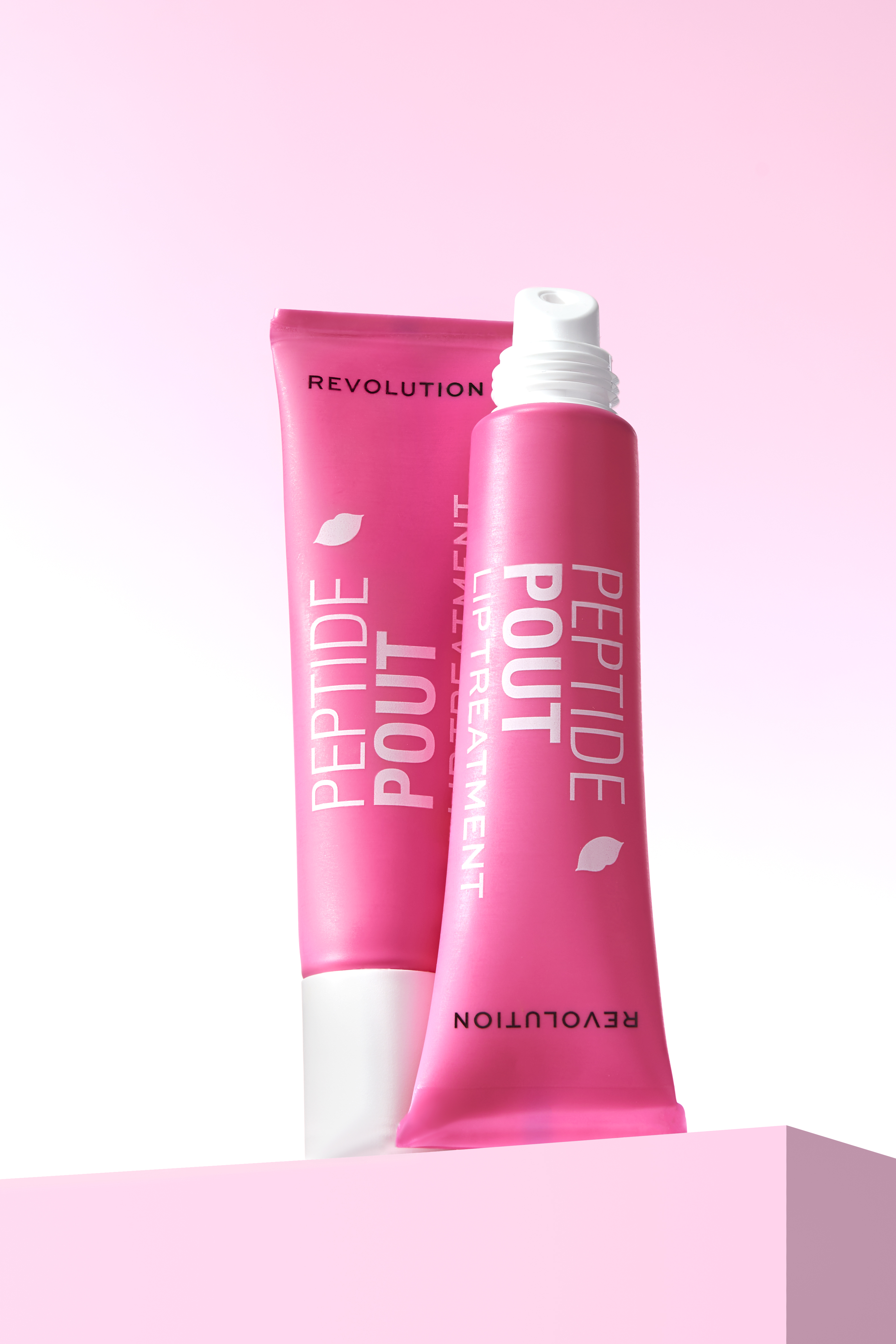 Este tratamiento labial Revolution cuesta la mitad del precio de Rhode Peptide Lip