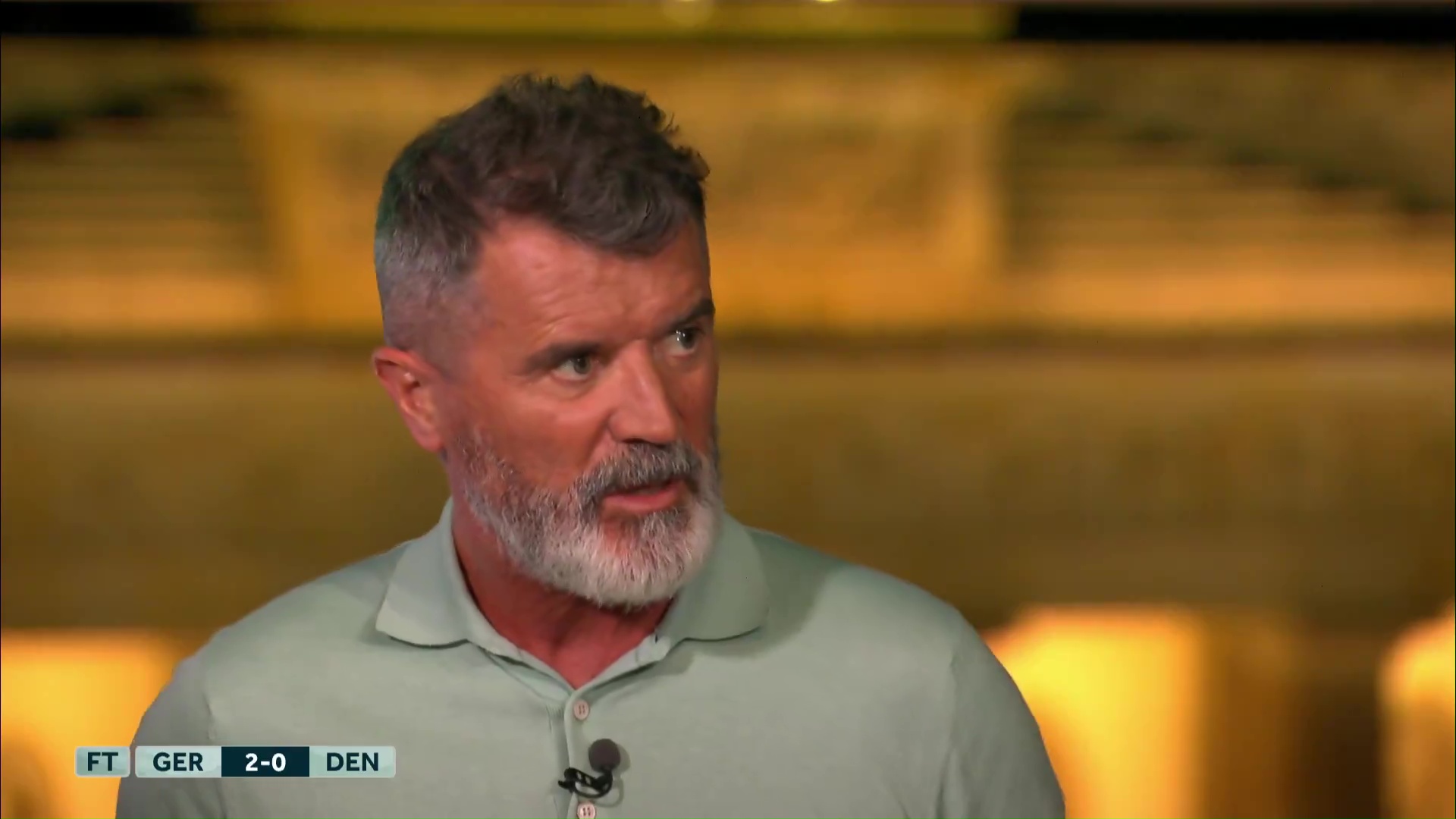 Roy Keane quedó ahogado por el ruido durante su análisis.