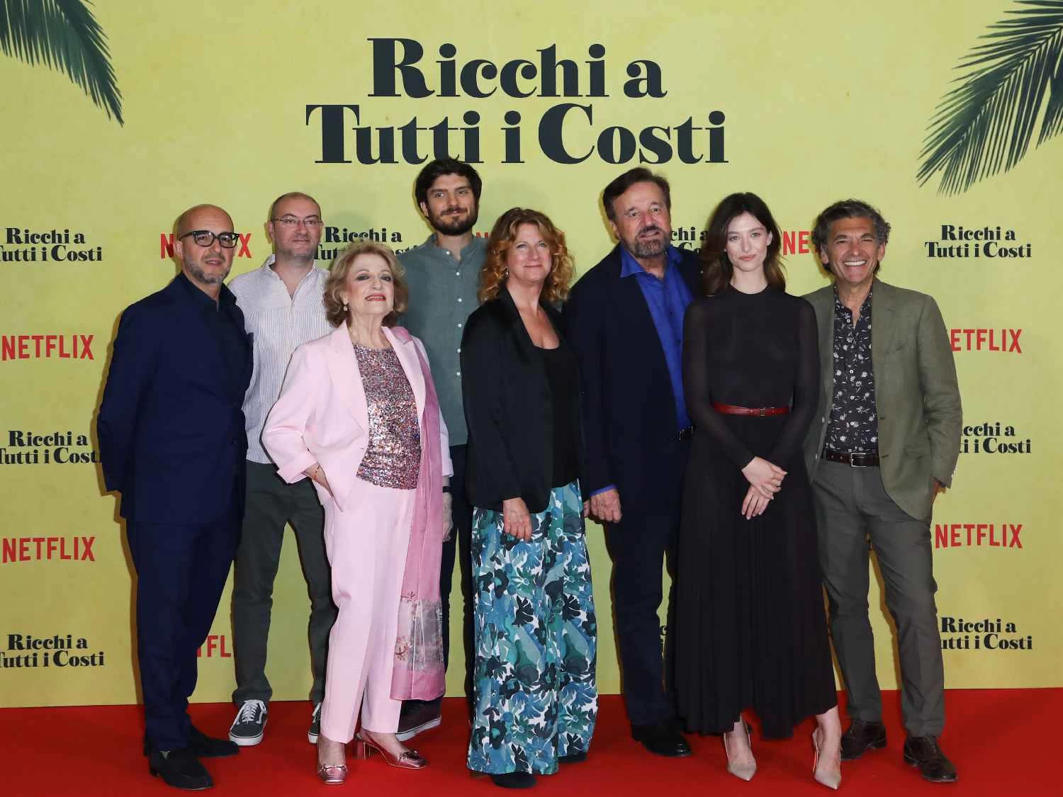 “Ricos a toda costa”: el tráiler de la película con De Sica en Netflix