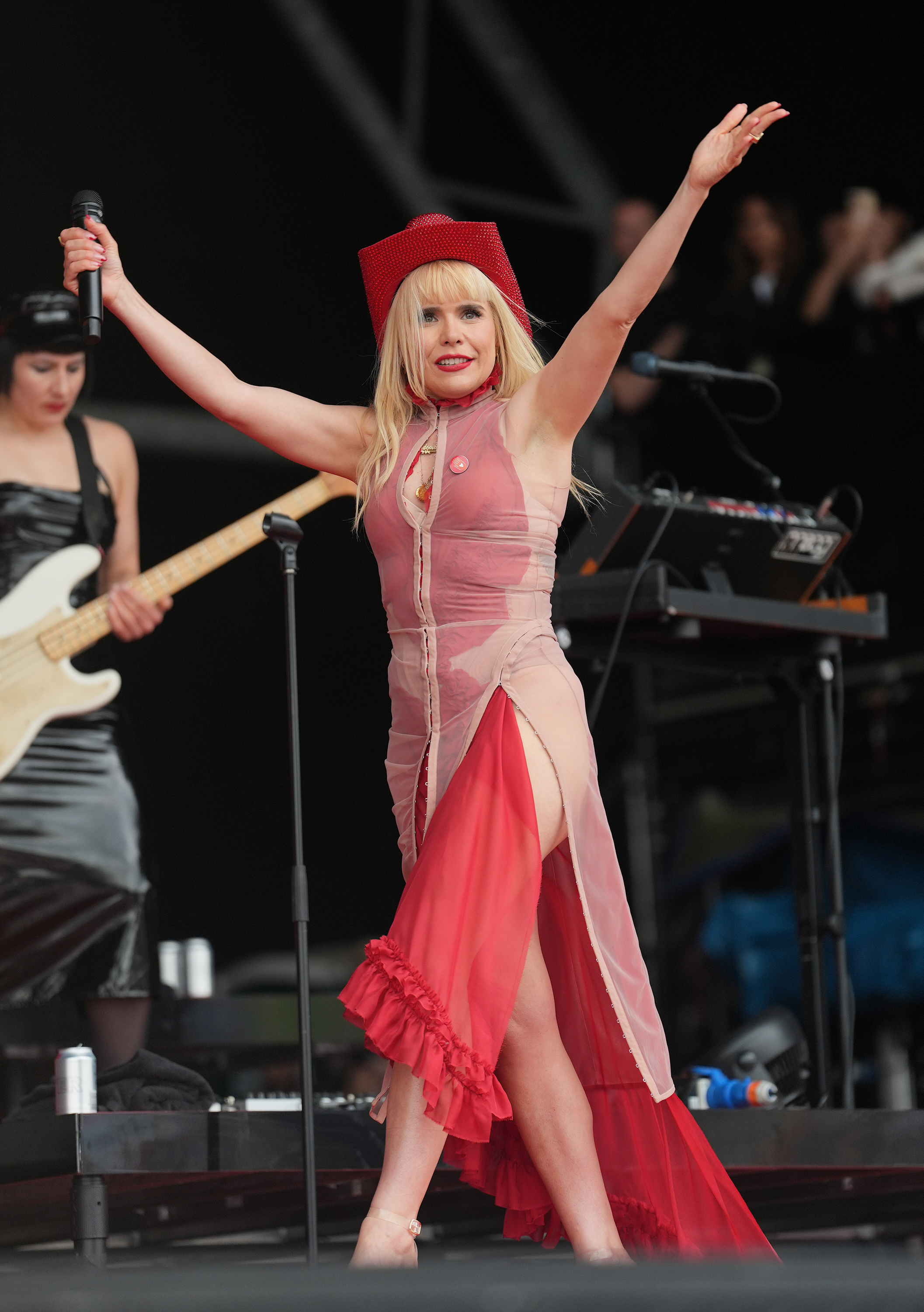 Paloma Faith, que acaba de actuar en Glastonbury, cuenta la terrible experiencia que vivió con el atacante de una cabina telefónica en su nuevo libro