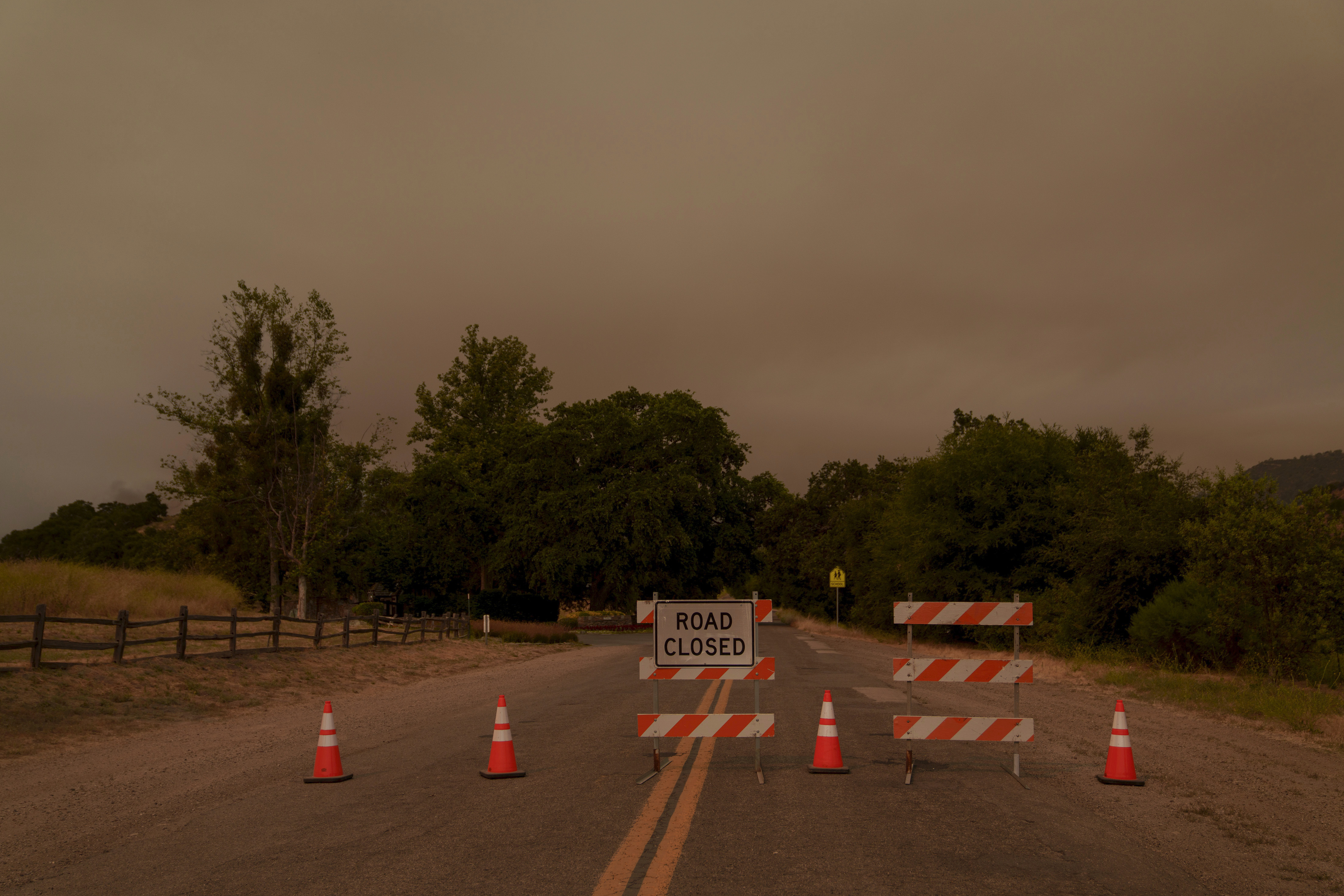 Los caminos hacia Neverland Ranch están bloqueados