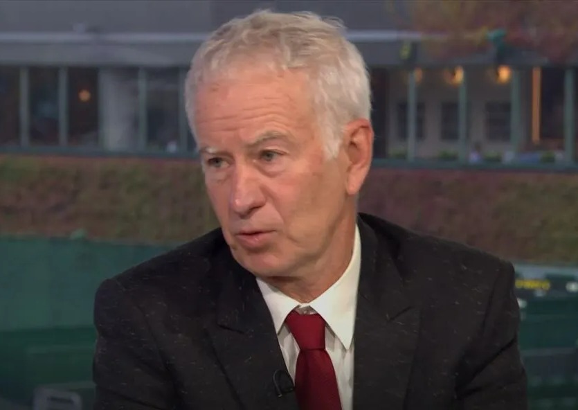 John McEnroe no pudo resistirse a hacerle una broma divertida al español.