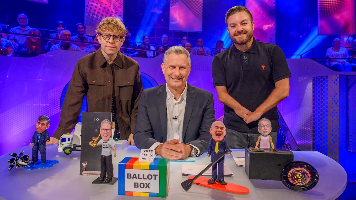 Josh Widdicombe, Adam Hills y Alex Brooker de The Last Leg solo tienen unos tres minutos de material pasable entre ellos.