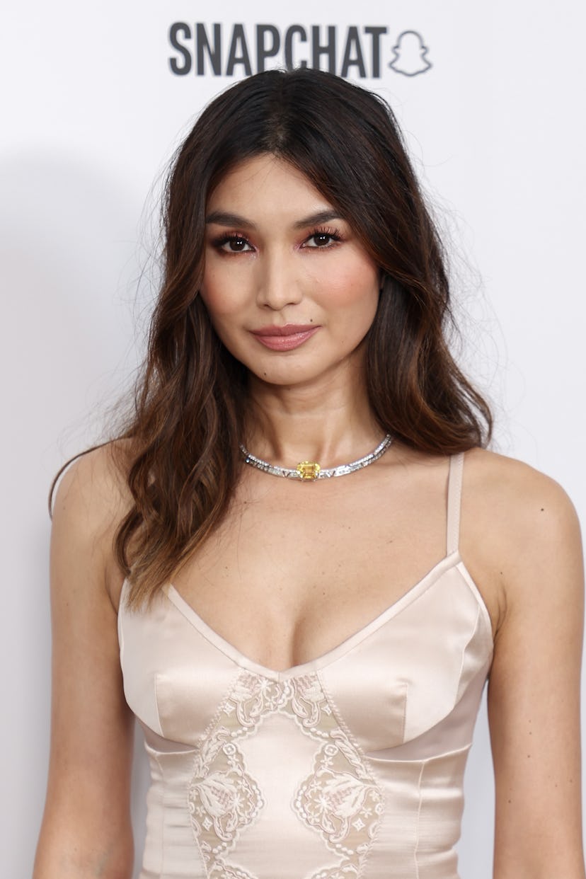 Gemma Chan se sonroja