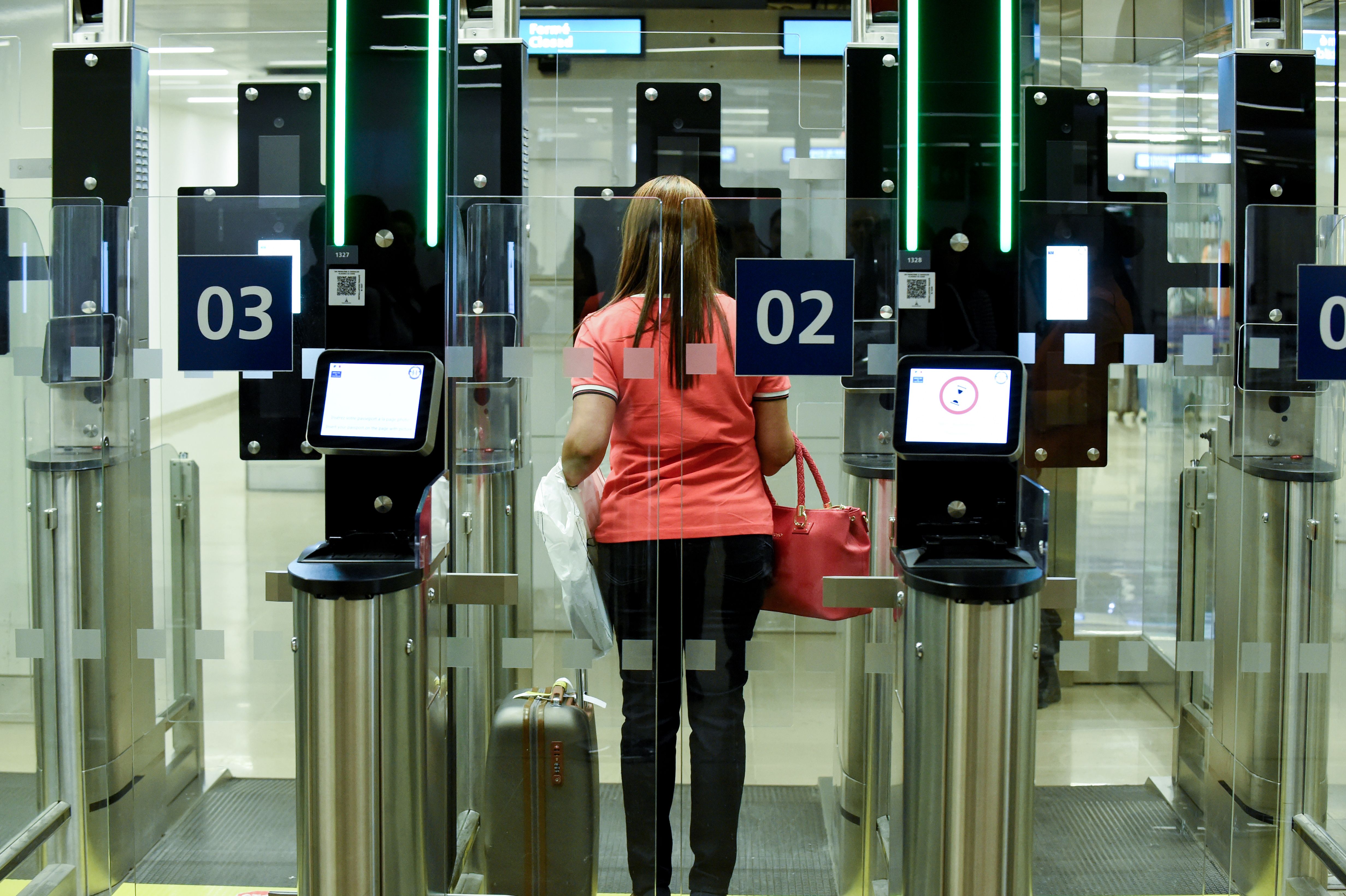 El cambio se ha retrasado para garantizar que todos los aeropuertos tengan el sistema en funcionamiento.