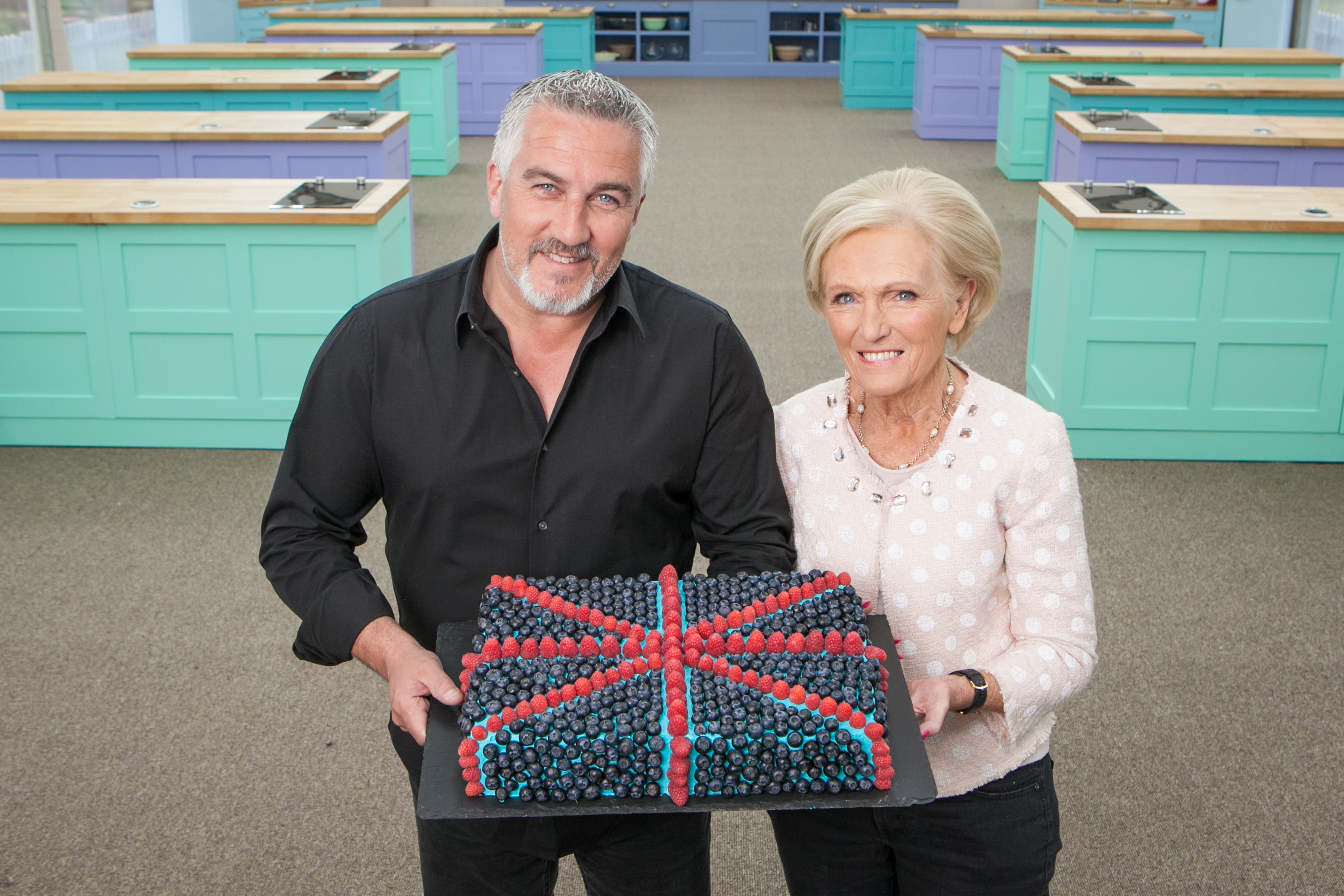 Paul con Mary Berry en The Great British Bake Off