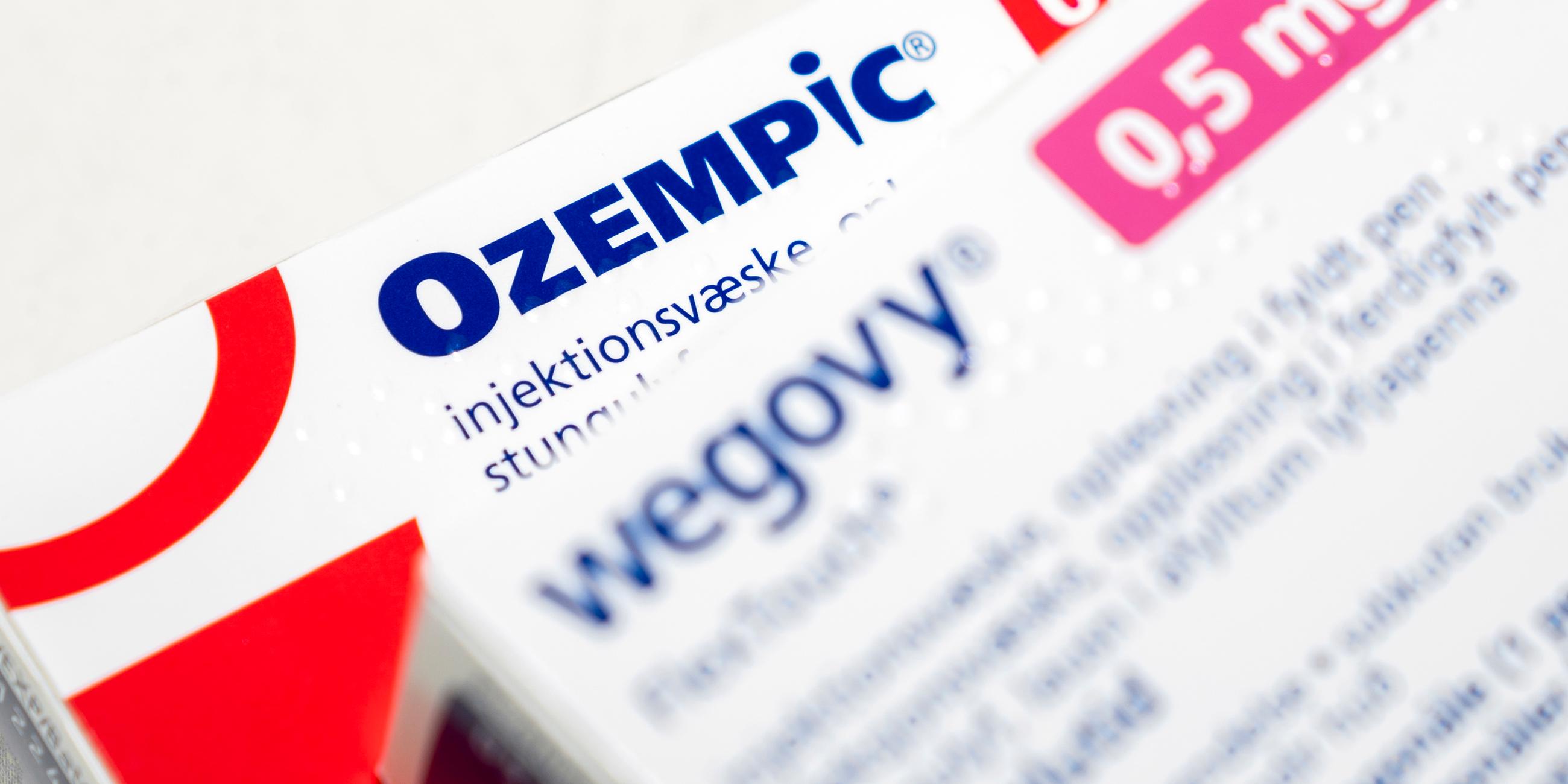 Los paquetes de medicamentos de Ozempic/Wegovy