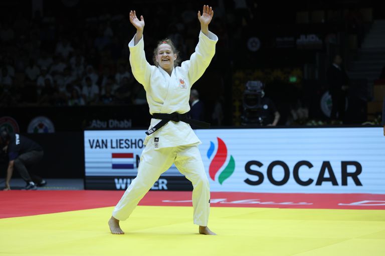 Joanne van Lieshout ganó el oro durante el Campeonato Mundial en Abu Dhabi (foto: ANP 2024/Ali Haider).
