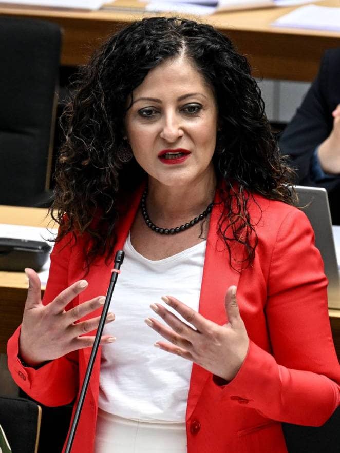 Senador Social y de Integración Cansel Kiziltepe (48, SPD)