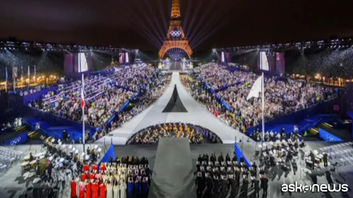 París 2024: una ceremonia bajo la lluvia, pero el regreso de Céline Dion calienta el corazón