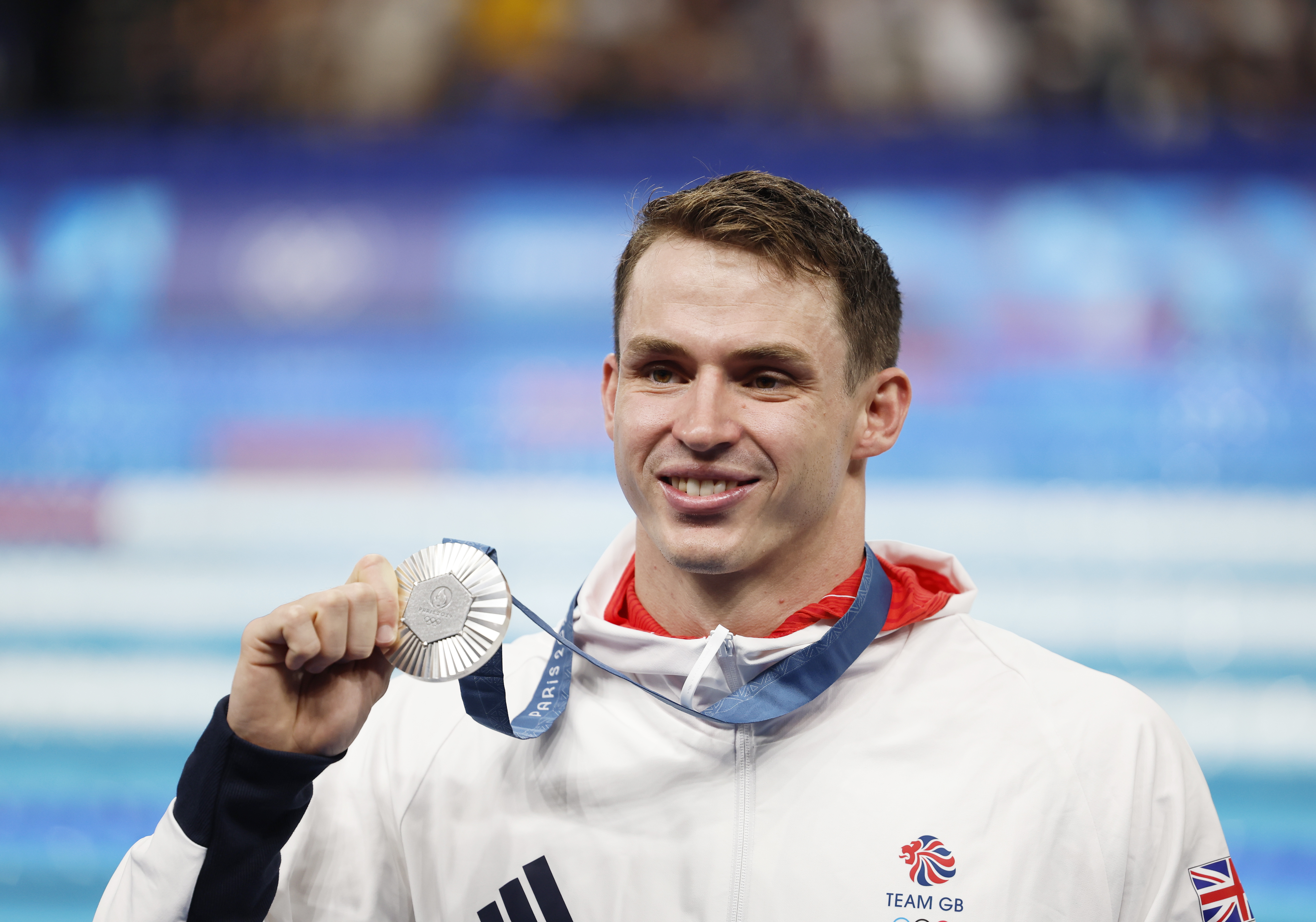 El medallista de plata Ben Proud fue superado en la final de 50 m libre.