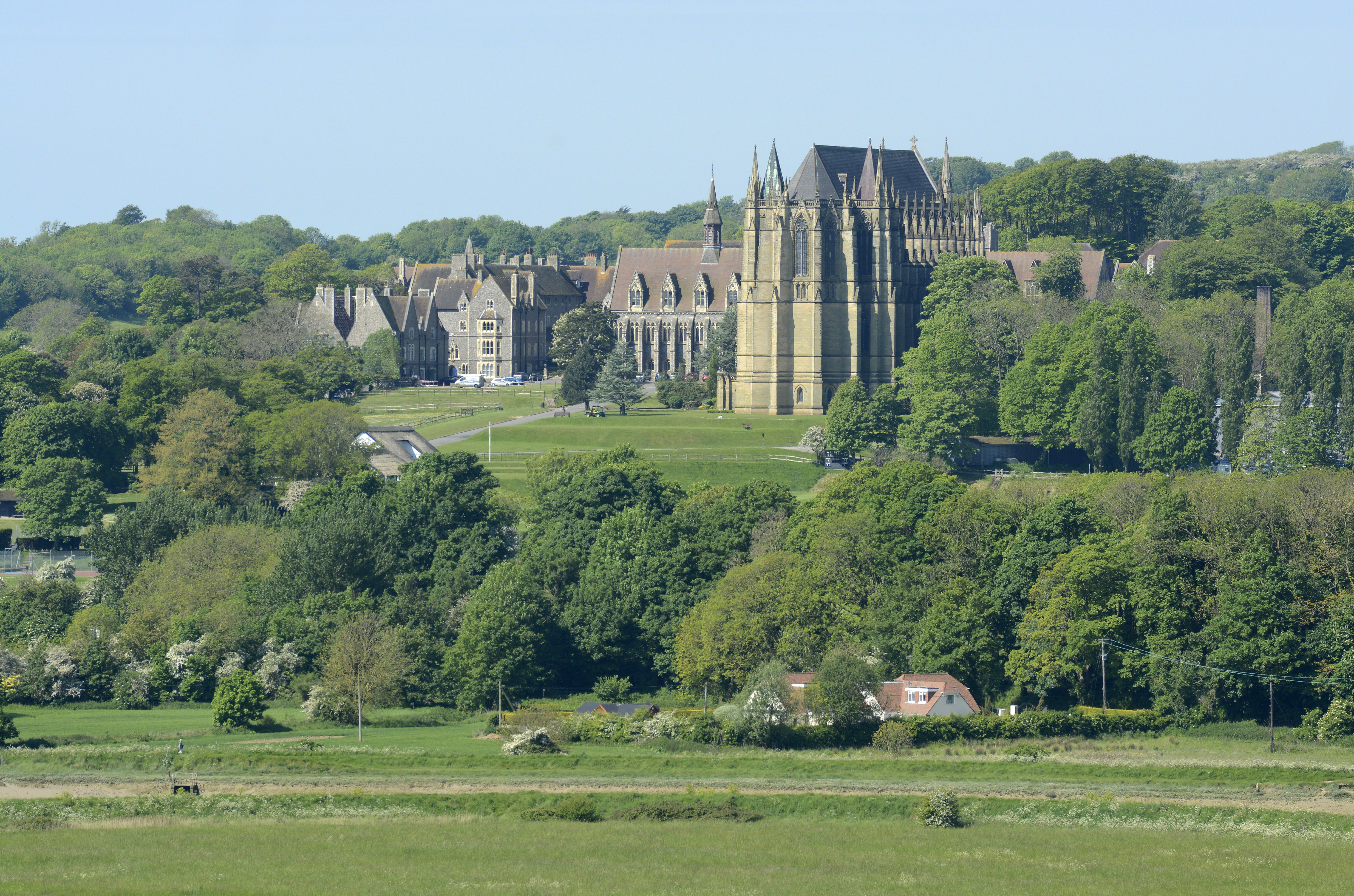 La capilla del Lancing College es un lugar popular para visitar.