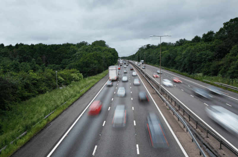 Durante las obras, la autopista pasará de tener tres carriles a solo dos (imagen de archivo)