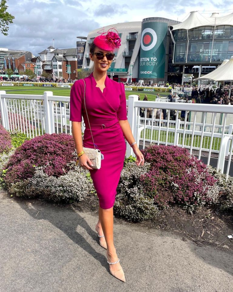 Kate deslumbró de rosa mientras asistía al Grand National en Aintree