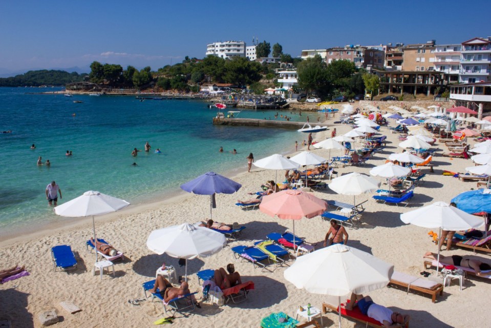 El vídeo apareció durante la temporada alta de verano, cuando los británicos viajan a España.