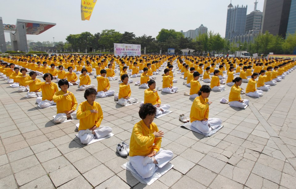 Falun Gong puede parecer inofensivo, pero si le preguntas al PCCh, son una 