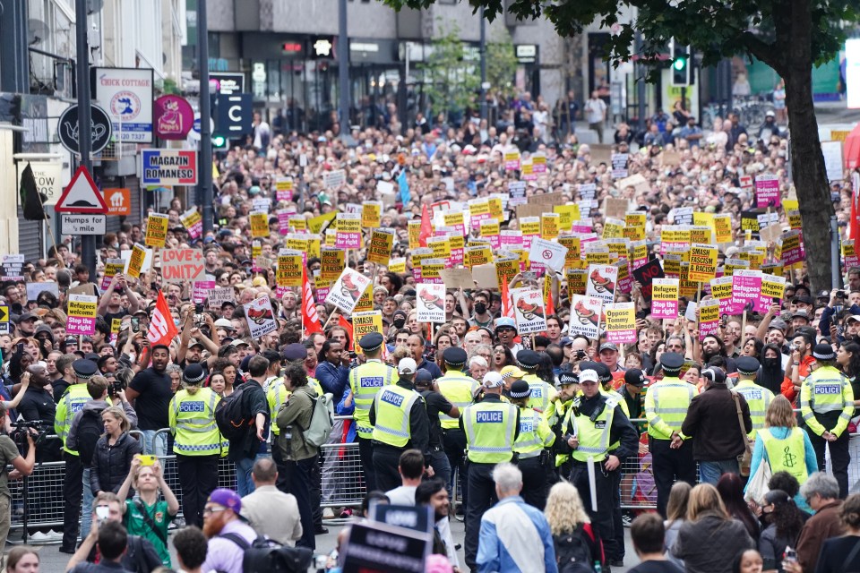 Manifestantes antes de una protesta contra la inmigración en Walthamstow, Londres