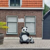 Estatua del oso panda Zoetermeer