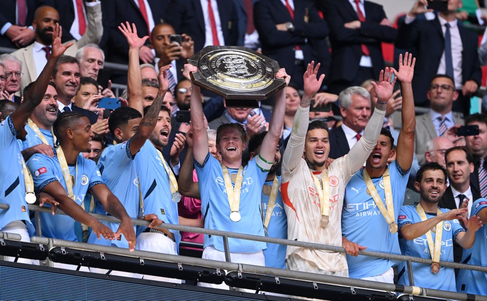 Los Cityzens comenzaron su campaña levantando el Community Shield